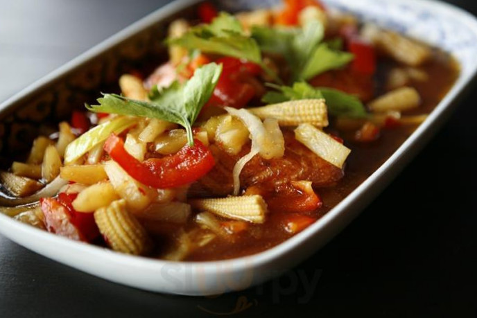 Thai 4 You Thai Og Take Away Udenfor