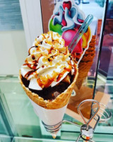 EIS CAFE ADRIA food