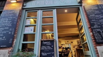 Le Petit Flore food