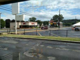 Wendy's outside