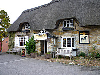 Black Horse Inn outside