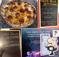 Pizzeria La Divina Di Annarumma Assunta food