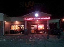 El Maguey Mexican outside