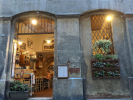 Osteria Il Carroccio inside