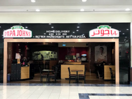 Papa Johns inside