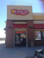 Carl’s Jr. outside