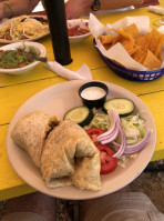 Cantina Captiva food