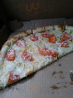 Nino's Pizzera food