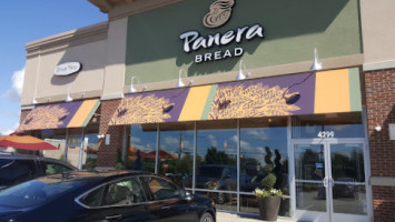 Panera Bread outside