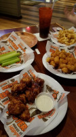 Hooters food