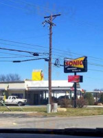 Sonic Drive-in outside