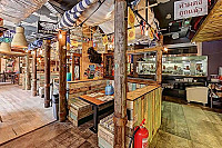 Thaikhun inside