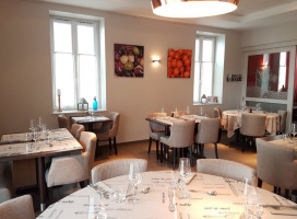 Auberge De Corcelles food