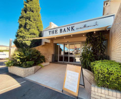 The Bank Hotel East Maitland outside