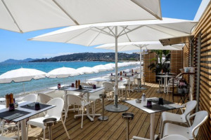 Les Bains Deli Bo Juan Les Pins food