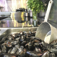 Bistro Poulette Le à Moules food