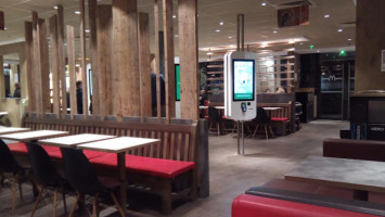 Mcdonald's Saint Mard inside