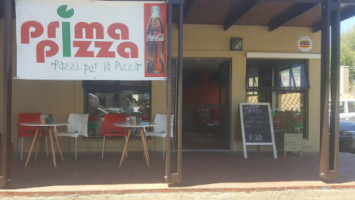 Prima Pizza food