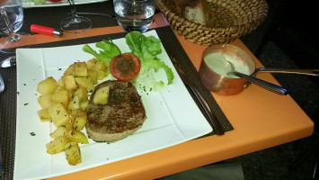 Les Voyageurs food