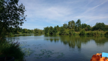 A Fleurs D'eau outside