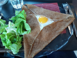 La Crêpe Dans Le Bec food