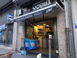 Hamburgueserias Yogui food