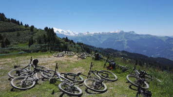 Le Relais Des Vallées outside