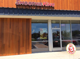 Smoothie King outside