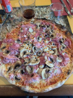 L'ile Aux Pizzas food