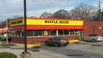 Waffle House outside