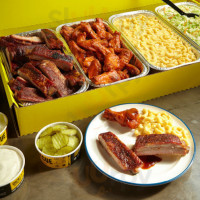 Dickey's Barbecue Pit food