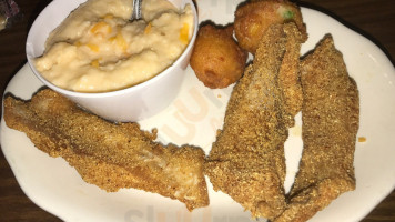 Ezell's Catfish food