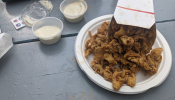 Bob's Clam Hut food