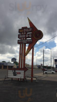 Al's & Son Bar-B- Q outside