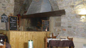 Le Villemagnais food