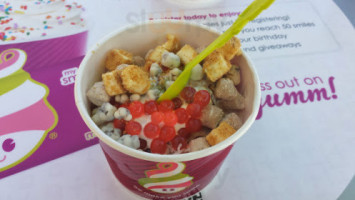 Menchie's Frozen Yogurt food