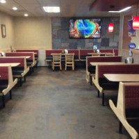 Dairy Queen Grill Chill inside