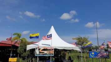 Restoran Suri Masakan Melayu Asli outside