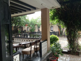 Bbq Courtyard outside