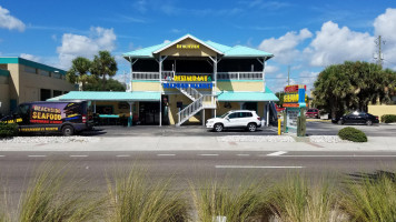 Beachside Seafood Restaurant & Market outside