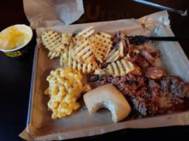 Dickey's Barbecue Pit food