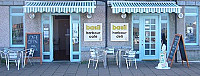 Basil Habour Cafe inside