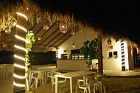 El Gecko Beach Club inside