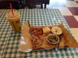 Dickey's Barbecue Pit food