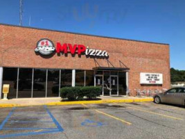 MVPizza outside