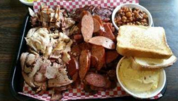 Cacy's Bbq food