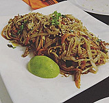 Noodles Padthai inside