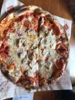 Mod Pizza food