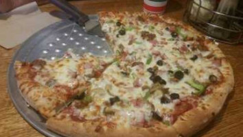 Mamas Pizza food