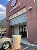 Fuelpresso And Donut Central inside